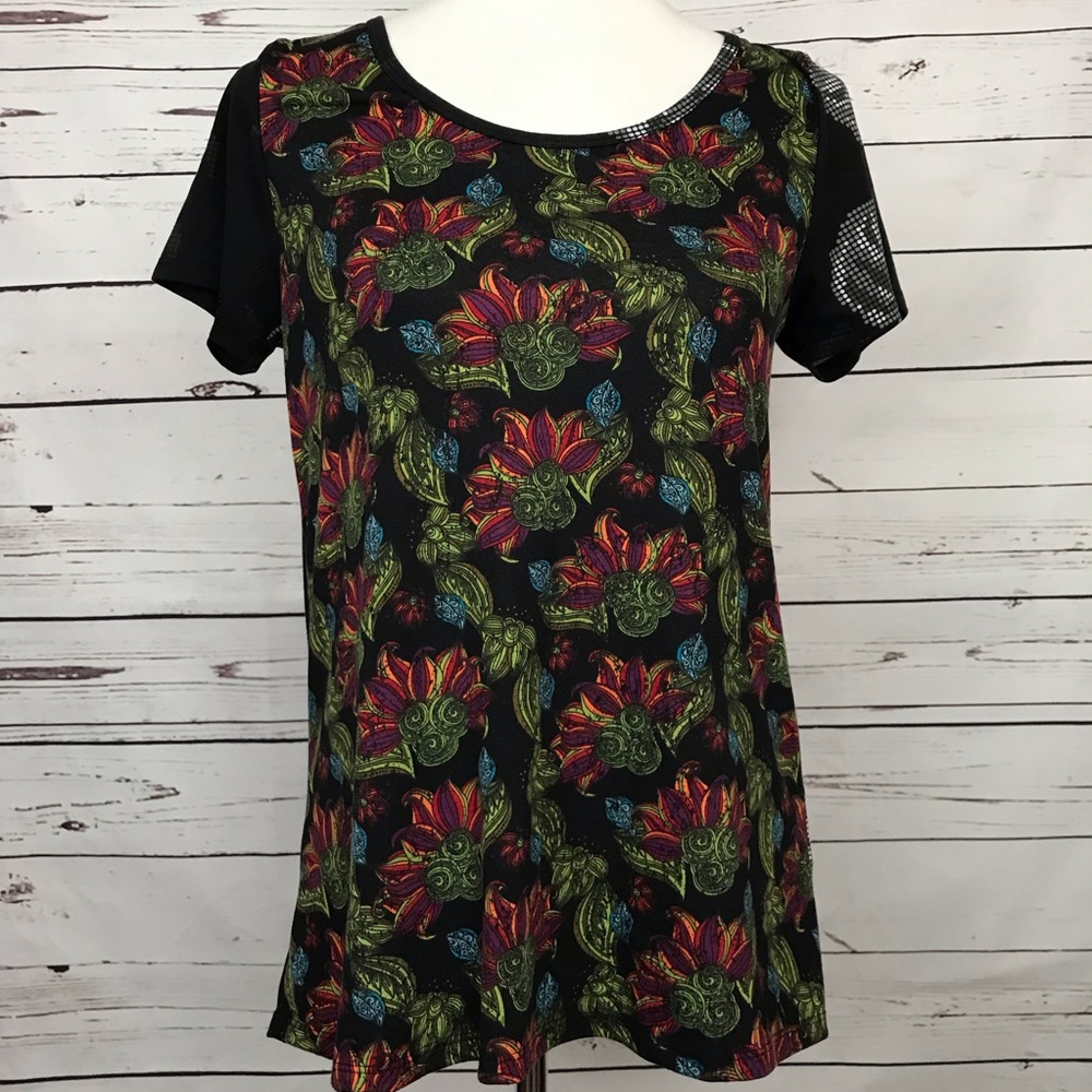 LuLaRoe Black Classic Tee Size XS